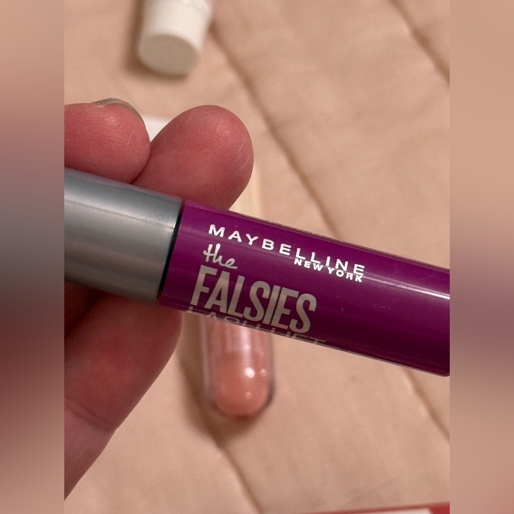 Primers and Make-up Collection - Picture 10 of 13